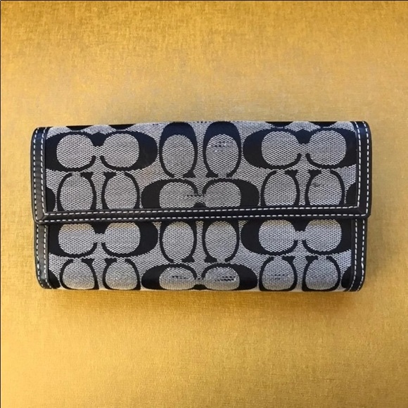 Coach Wallet - Picture 3 of 4